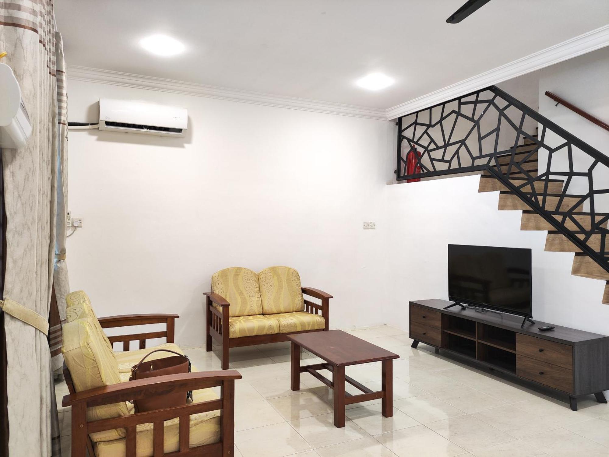 Tar1 @ One Homestay, 4 Bedroom Holiday home *