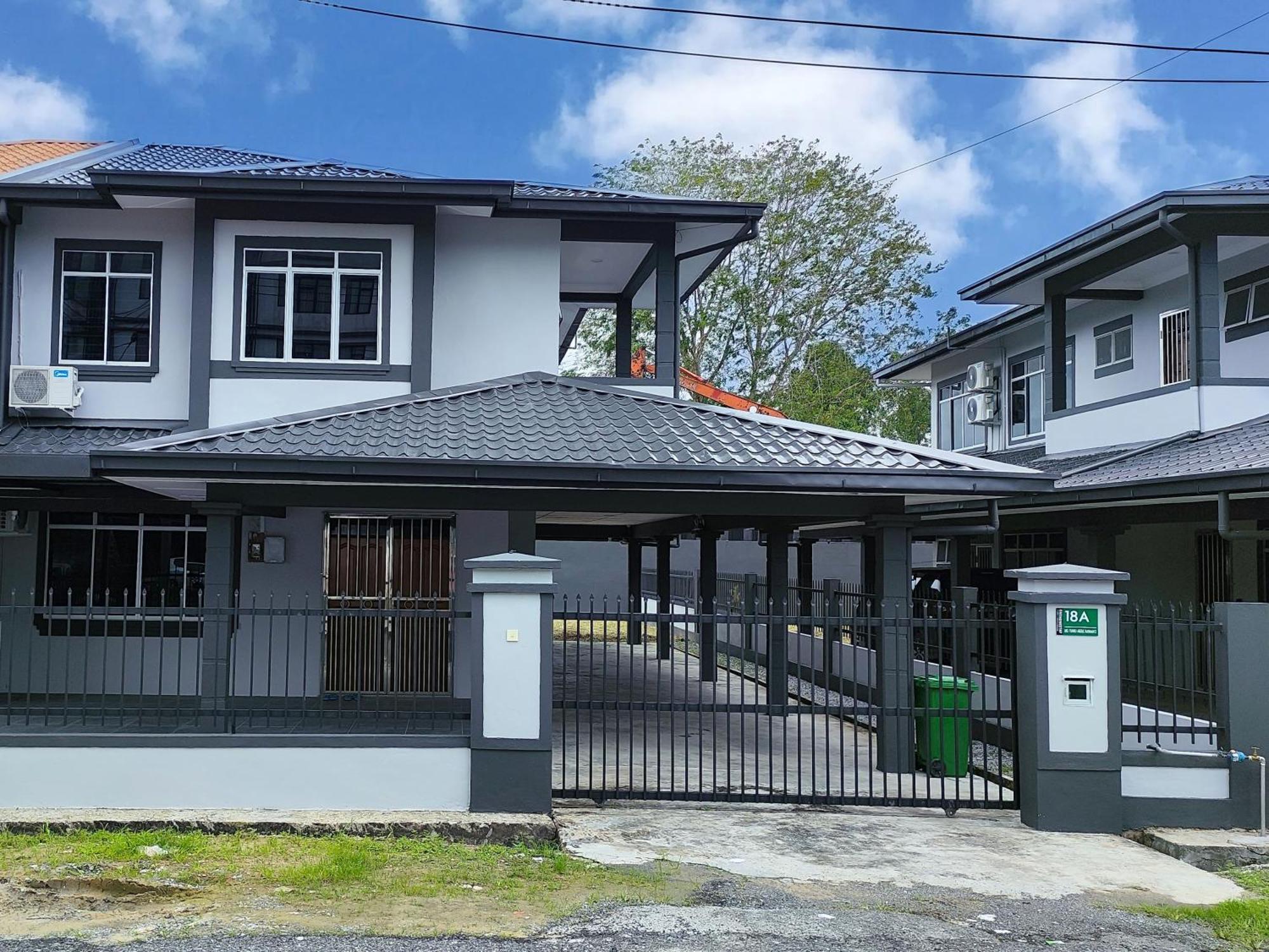 Tar1 @ One Homestay, 4 Bedroom Holiday home Sibu